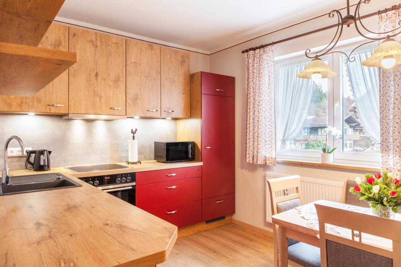 Ferienwohnung Waldruhe Гармиш-Партенкирхен Екстериор снимка