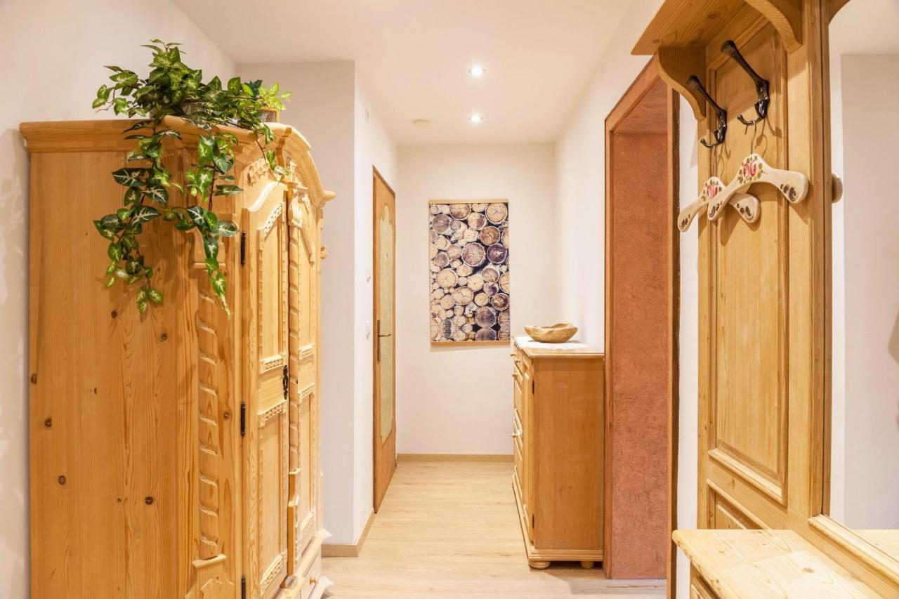 Ferienwohnung Waldruhe Гармиш-Партенкирхен Екстериор снимка