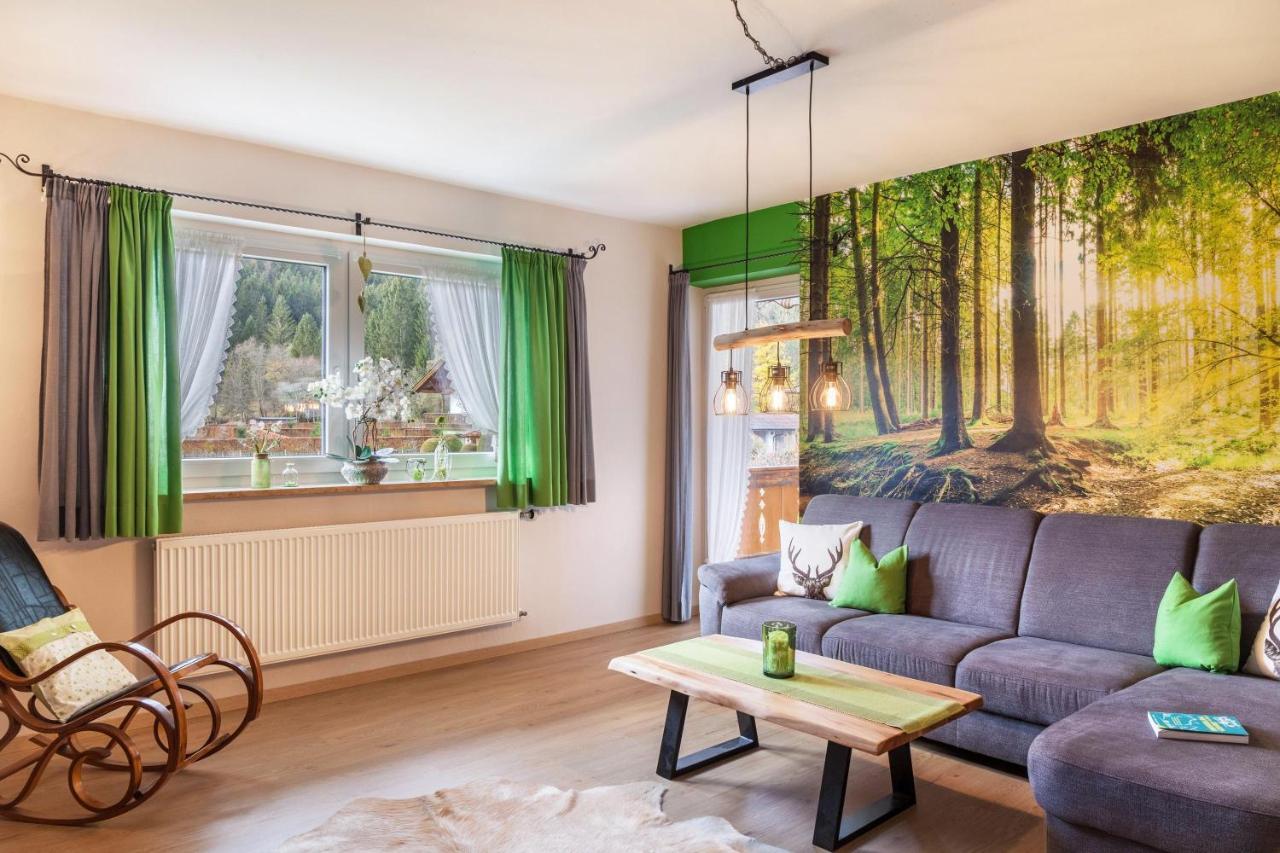 Ferienwohnung Waldruhe Гармиш-Партенкирхен Екстериор снимка